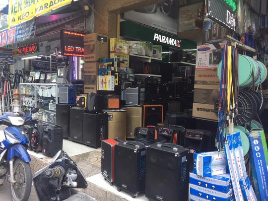 Loa kéo hát karaoke đắt hàng dịp Tết - 6