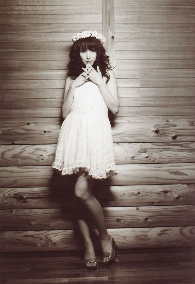 Nhan sắc người vợ khiến hậu vệ tuyển Nhật muốn sinh cả đội bóng - 7