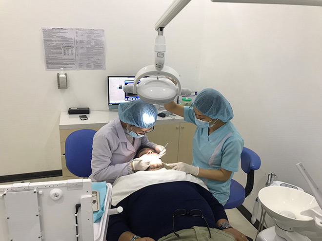 Nhộn nhịp làm đẹp răng đón tết - 3