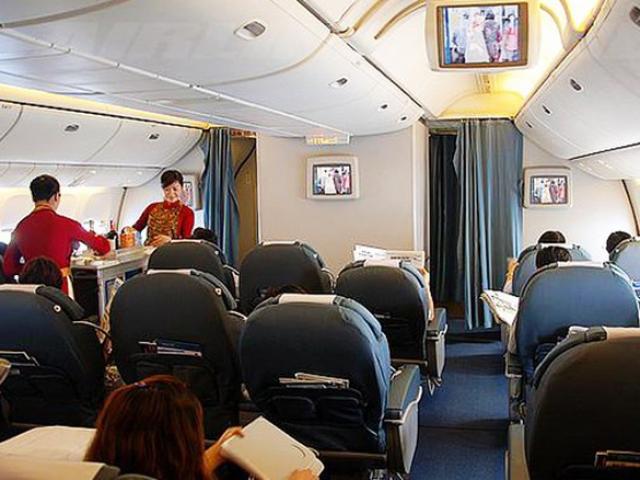 Thị trường - Tiêu dùng - Vé máy bay cận Tết hầu như chỉ còn hạng thương gia, giá cao