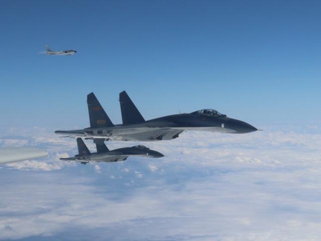 Thế giới - Trung Quốc điều tiêm kích lợi hại đi "dằn mặt" Đài Loan