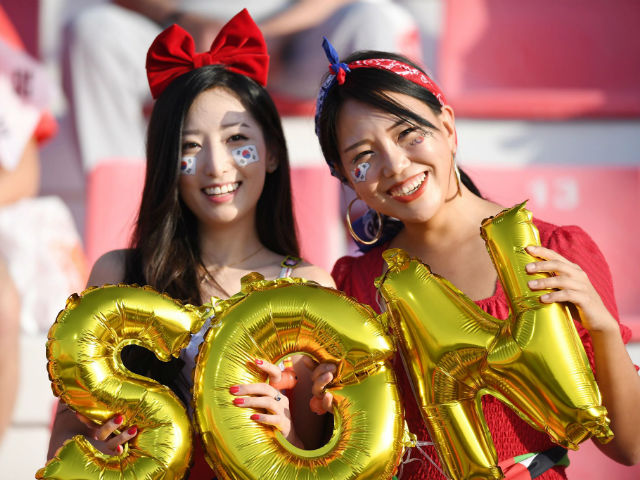 ”Bóng hồng” tiếp lửa, Son Heung Min đưa Hàn Quốc vào tứ kết Asian Cup