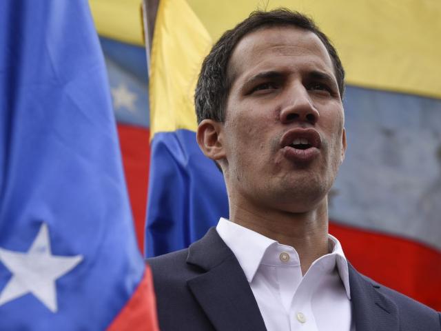 ”Cậu bé 35 tuổi” tự nhận là Tổng thống lâm thời Venezuela là ai?