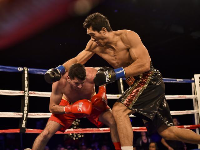 Thể thao - "Siêu nhân" Trung Quốc lớp 3 đã cao 1m7: Lớn lên 2m13 khuynh đảo làng võ