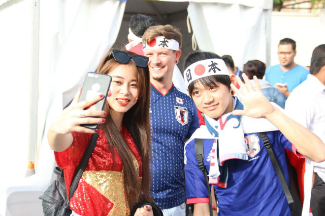 Triệu fan cổ vũ Việt Nam đấu Nhật Bản: CĐV khóc nấc, tiếc nuối vì thất bại - 3