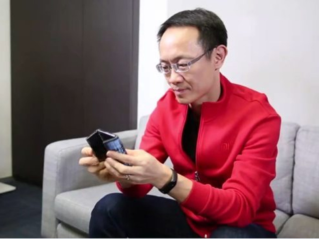 Thời trang Hi-tech - Video thực tế smartphone có thể gập lại của Xiaomi