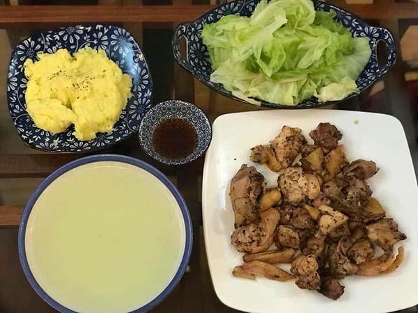 Hội chị em phát cuồng vì &#34;con trai nhà người ta&#34; lớp 8 nấu ngon hơn mẹ - 4