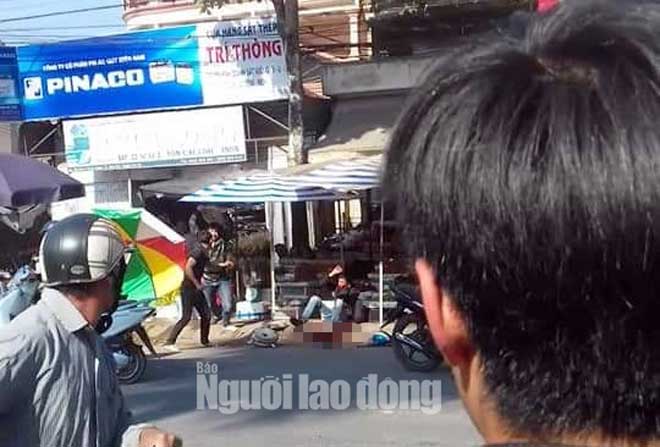 Chỉ vì chê trái cây có sâu dẫn đến đâm chém loạn xạ, 1 người chết - 1