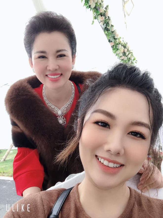 Cô dâu trong đám cưới tiền tỷ tại Nam Định tiết lộ bất ngờ về người mẹ U50 - 3