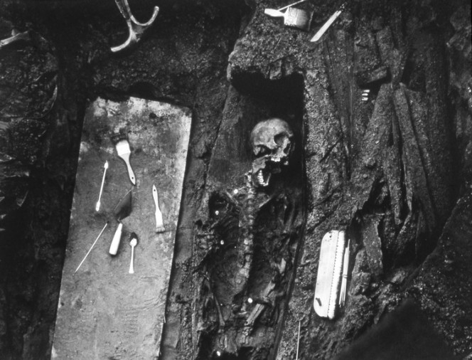 Ớn lưng khi tới thành phố nơi người chết nhiều hơn người sống - 6