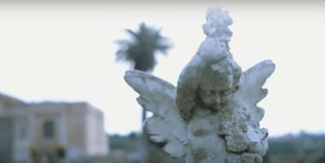 Ớn lưng khi tới thành phố nơi người chết nhiều hơn người sống - 7