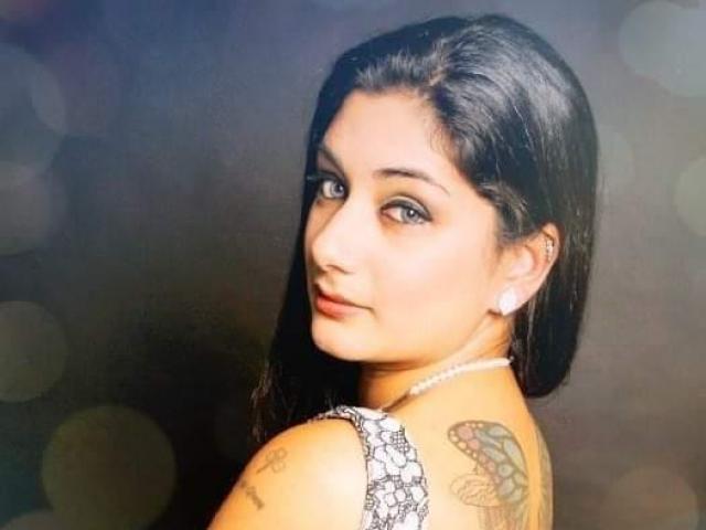 Thế giới - Cô dâu Anh khốn khổ với cảnh mẹ chồng chỉ đạo con trai cách "tạo em bé"