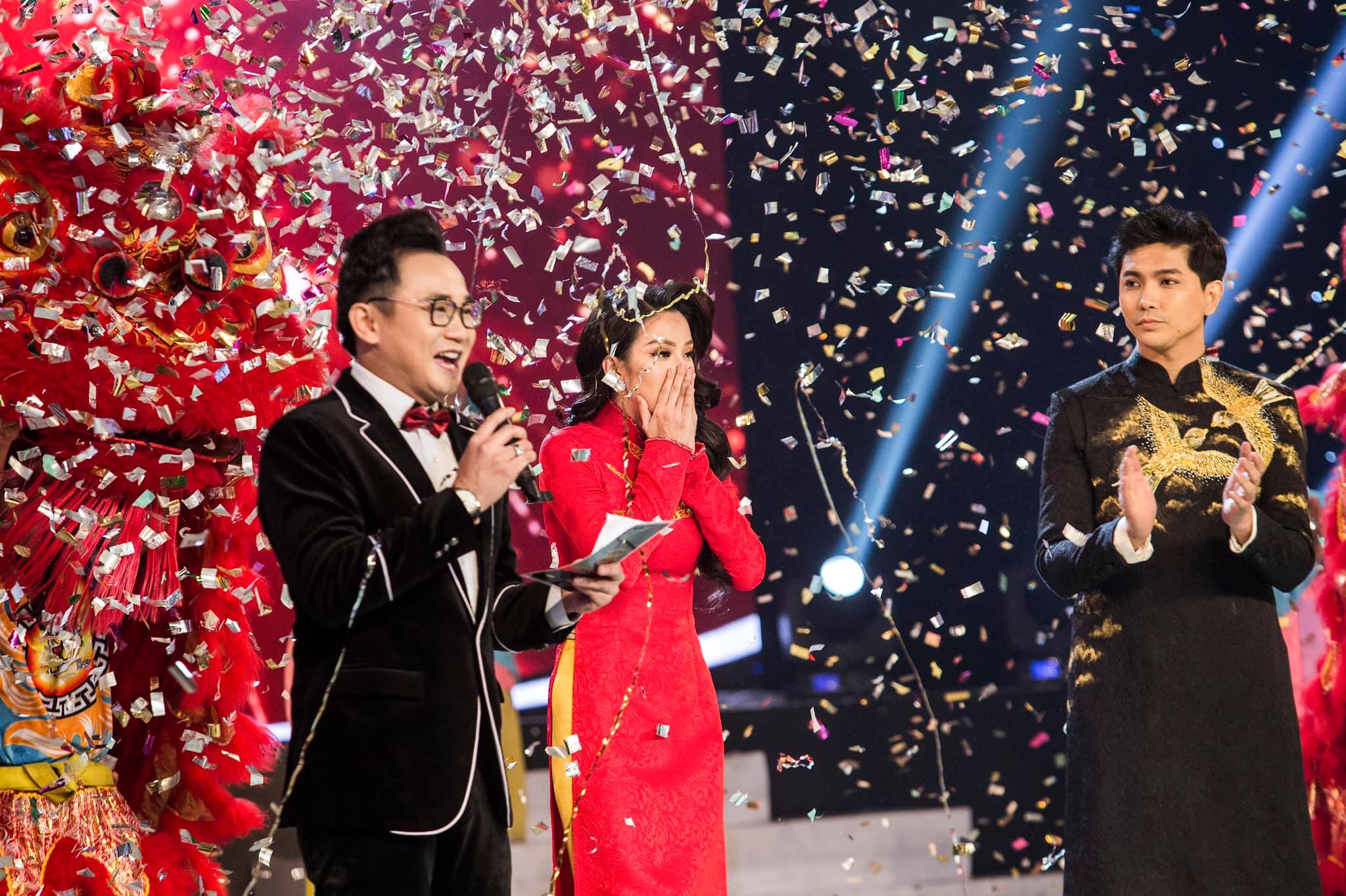 Cô gái bất ngờ vượt mặt Tim giành quán quân "Én vàng" là ai? - 1