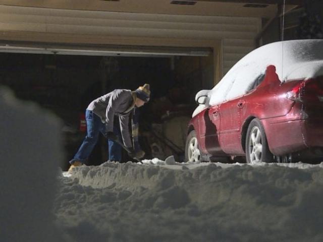 Thế giới - Thanh niên gốc Việt làm "thiên thần tuyết", được dân Mỹ hết lời khen ngợi