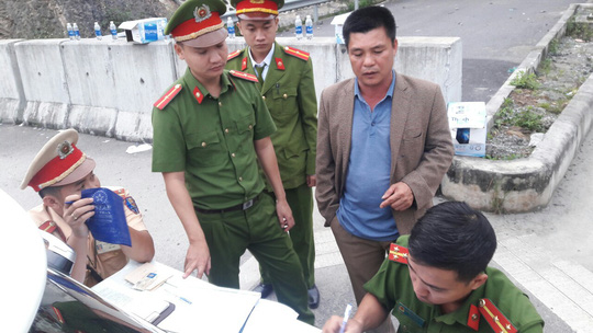 Bị phát hiện dương tính với ma túy, tài xế xe khách nói &#34;que thử hư&#34; - 1