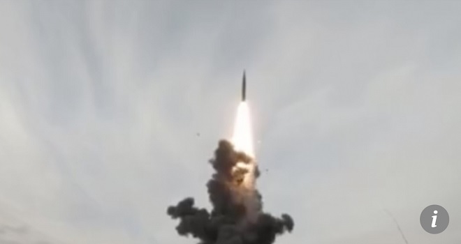 Trung Quốc tung video phóng “sát thủ diệt hạm” DF-26 “nắn gân” Mỹ - 1