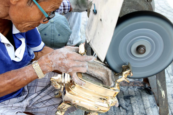 Đánh lư đồng kiếm bạc triệu mỗi ngày - 2