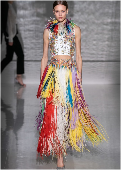 Con gái Cindy Crawford lộng lẫy trong show Givenchy - 7