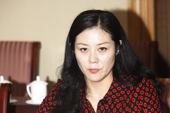 Nữ quan chức Trung Quốc xinh đẹp đổi tình dục lấy quyền lực - 1