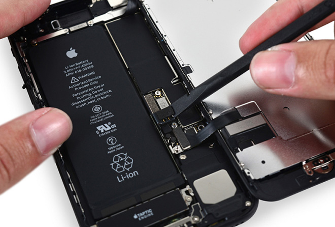 Đây là cách duy nhất giúp thay pin iPhone với giá 700.000 đồng - 1