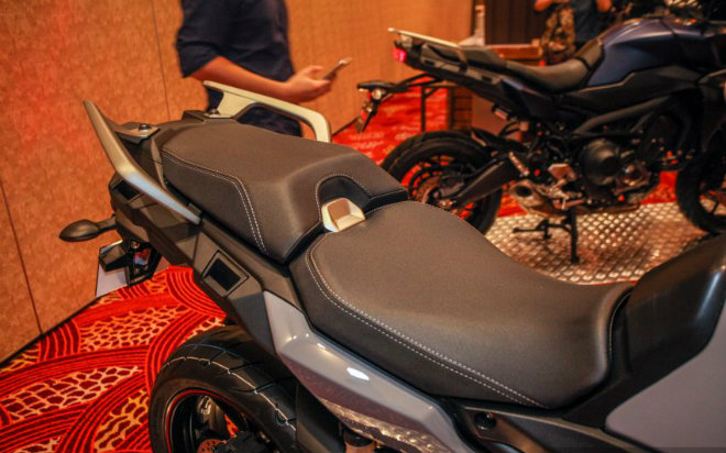 2019 Yamaha Tracer 900 GT chốt giá, dọa mãnh hổ Triumph XCx - 8