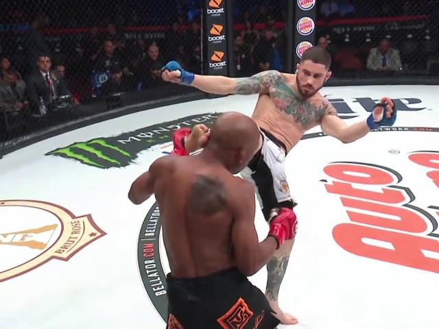 Thể thao - Kinh điển MMA: "Sư tử" tung 1 đá như trời giáng đối thủ đo sàn luôn