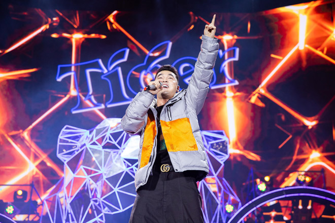 Fan dậy sóng với phong cách “chất hơn nước cất” mà Sơn Tùng diện trên sân khấu Tiger Remix - 5