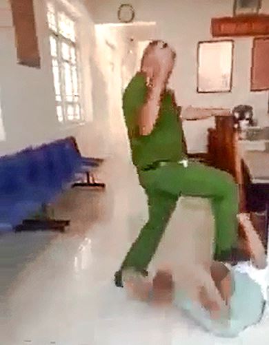 Xử lý nghiêm vụ trung tá công an &#39;lấy chân tác động vào dân&#39; - 1
