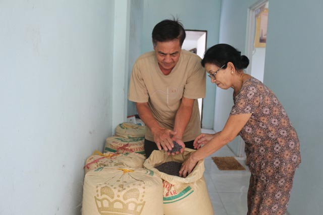 "Vàng đen" ngon nức tiếng giờ khiến dân "vàng mắt" - 1