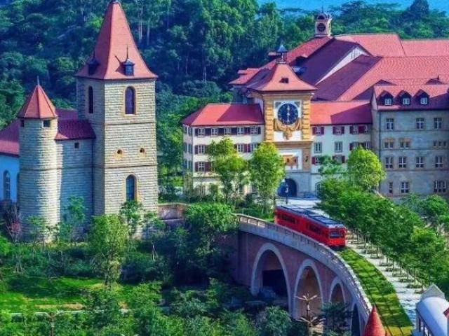 Thế giới - Cơ ngơi khổng lồ 1,4 triệu m2, chứa 12 "thành phố" châu Âu của Huawei