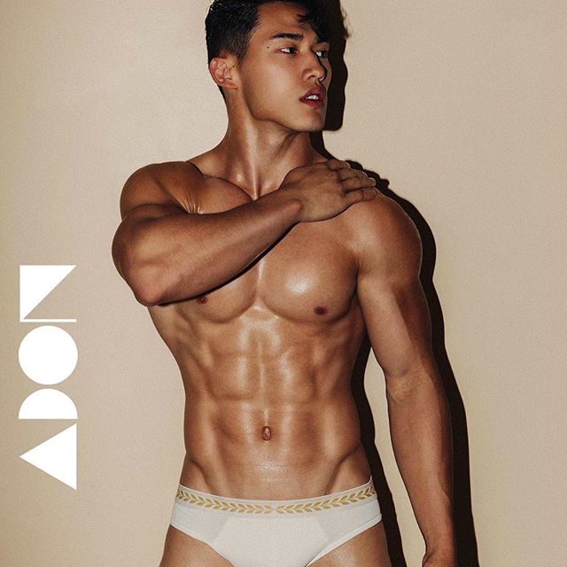 Chàng sinh viên gốc Á bị quấy rối vì quá điển trai và có body cường tráng - 3