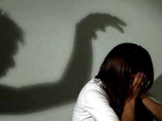 Pháp luật - Éo le cảnh bà cả và bồ nhí sống chung, bé gái bị xâm hại suốt 6 năm