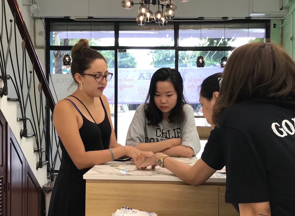 Ngày mồng Một Tết đi mua hàng có sao không? - 1