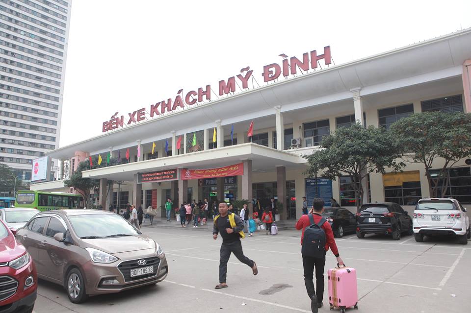 Ảnh: Dân chen nhau rời Thủ đô về quê ăn Tết, đường Hà Nội không lối thoát - 11