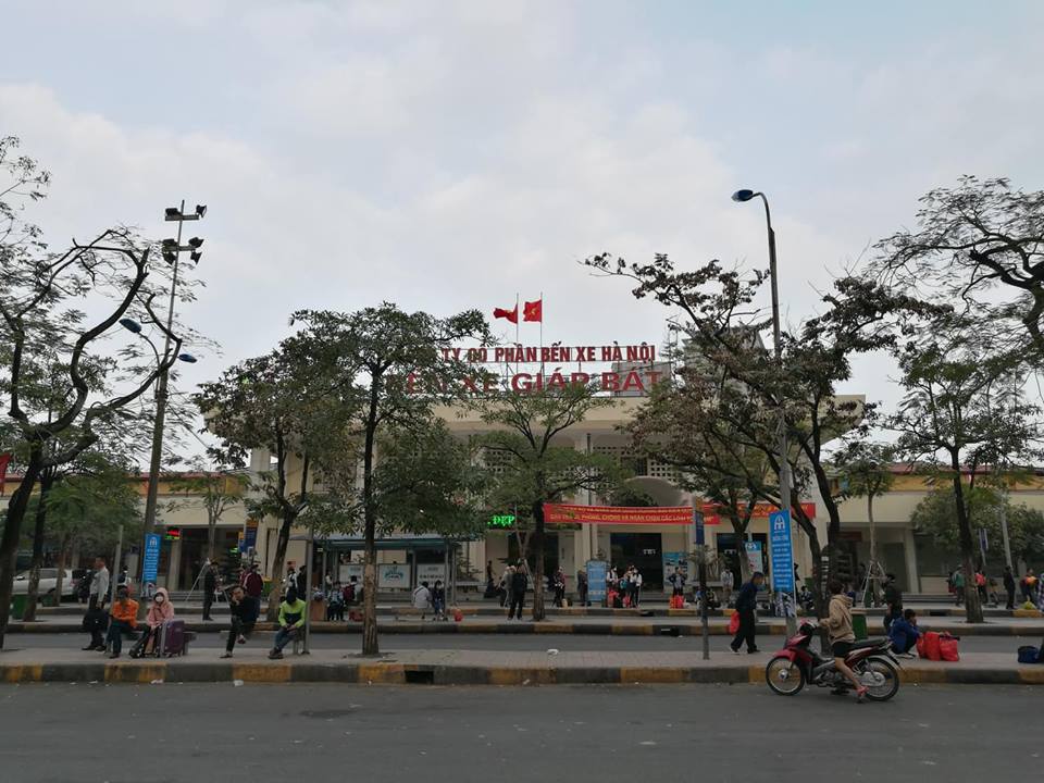 Ảnh: Dân chen nhau rời Thủ đô về quê ăn Tết, đường Hà Nội không lối thoát - 15