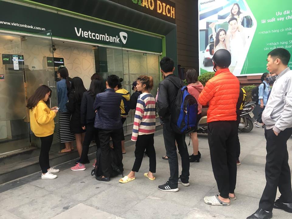 Ảnh: Dân chen nhau rời Thủ đô về quê ăn Tết, đường Hà Nội không lối thoát - 18