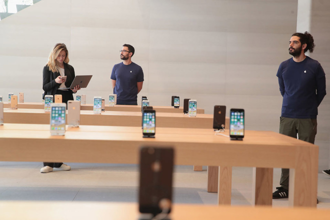 Báo cáo doanh thu iPhone quý 4 của Apple nói lên điều gì? - 4