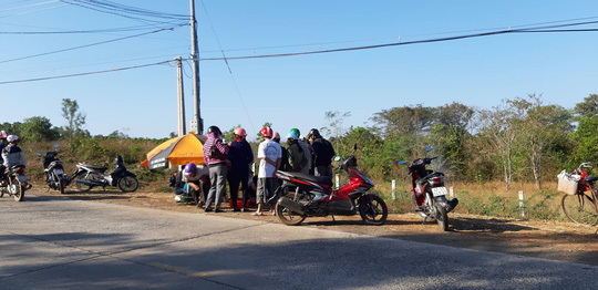 Trẻ sơ sinh bị bỏ rơi, chết lạnh bên đường ngày cận Tết - 1