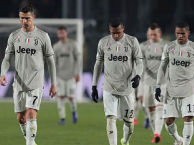 Ronaldo hóa ”người thường”: Juventus ”xịt hơi” không đúng lúc