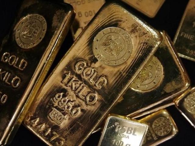 Kinh doanh - Giá vàng hôm nay 2/2: 28 Tết, vàng dần hạ nhiệt