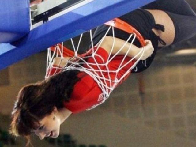 Tranh vui - Giật mình với các bóng hồng thích nghịch dại