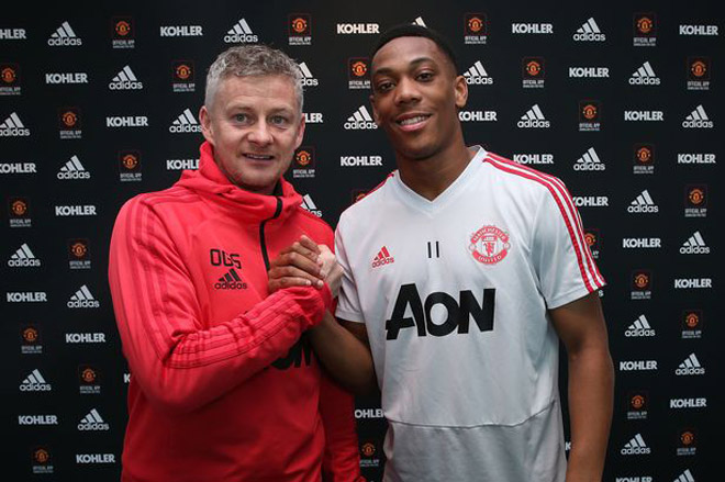 Martial gia hạn 5 năm với MU: Viên gạch đầu tiên của đế chế Solskjaer - 1