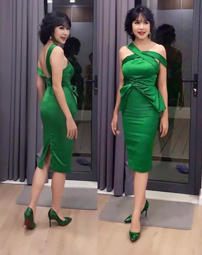 Buổi trưa chỉ ăn 1 miếng thịt bò bít tết, 3 lạng tôm hấp và các loại rau luộc. Buổi chiều cũng ăn thịt bò, uống thêm sữa chua, ăn thêm trái cây để bổ sung vitamin giúp đẹp da và mau hết vết rạn.&nbsp;
