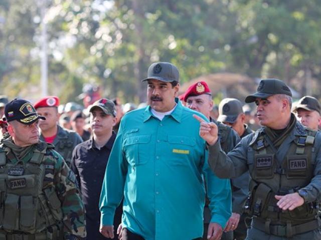 Thế giới - Khủng hoảng chính trị Venezuela: Nga sẽ mất mát rất to lớn?