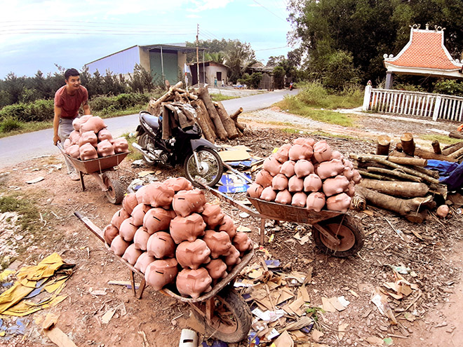 Thủ phủ “heo vàng” làm không ngớt tay ngày cuối năm - 5