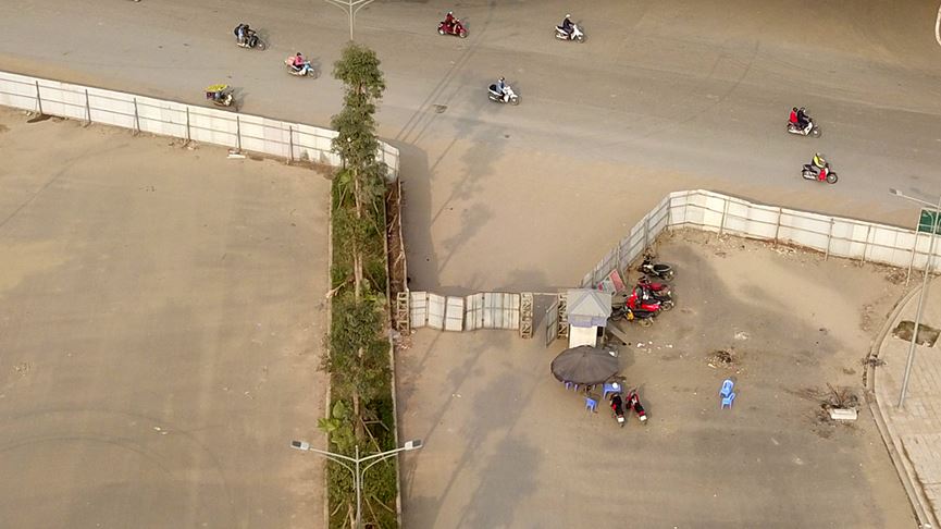 Toàn cảnh con đường giá trị 1.500 tỉ, dân muốn đi qua phải xin phép - 4