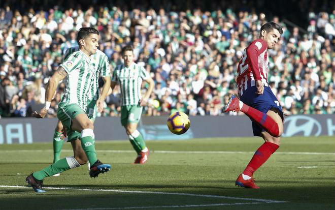 Real Betis - Atletico Madrid: &#34;Bom tấn&#34; Morata ra mắt đầy áp lực - 1