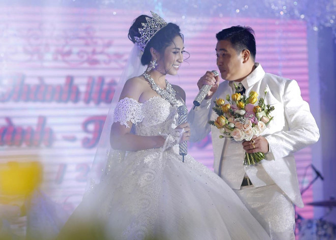 8 đám cưới ồn ào nhất showbiz Việt năm qua: Trường Giang xếp đầu bảng - 3