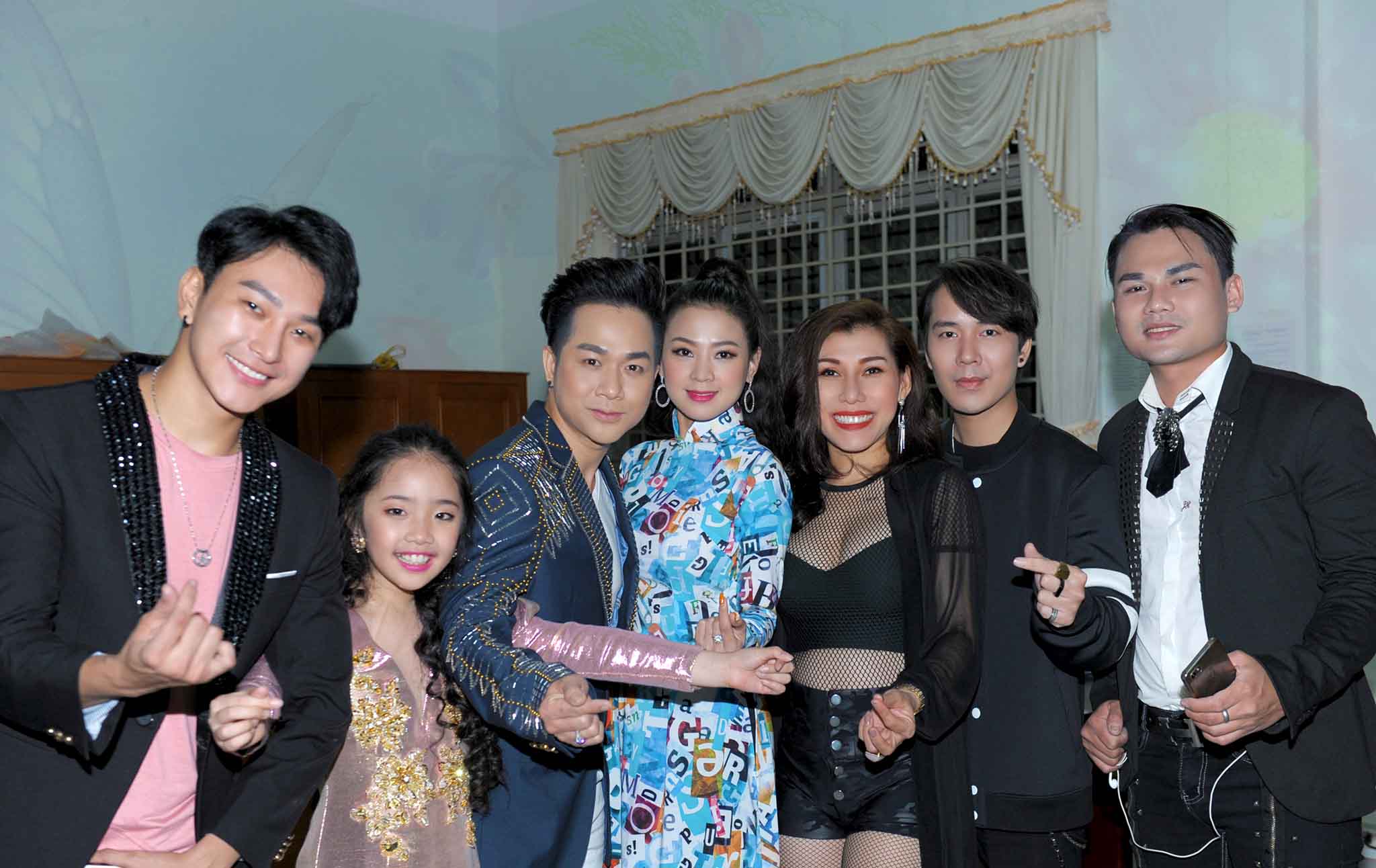 "Ông hoàng bolero remix" mang quà đặc biệt đến 3.000 phạm nhân ở Tiền Giang - 8