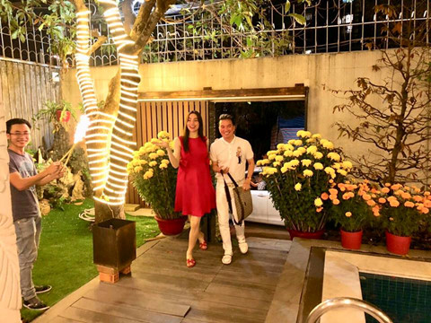 Sao Việt kể chuyện xông đất: Người trả "cát-xê" 3 tỷ, kẻ "ai xông cũng được" - 1